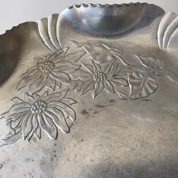 Farber Shelvin Inc Aluminum Tray Round Handwrought Flowers Pre-owned - Picture 8 of 12